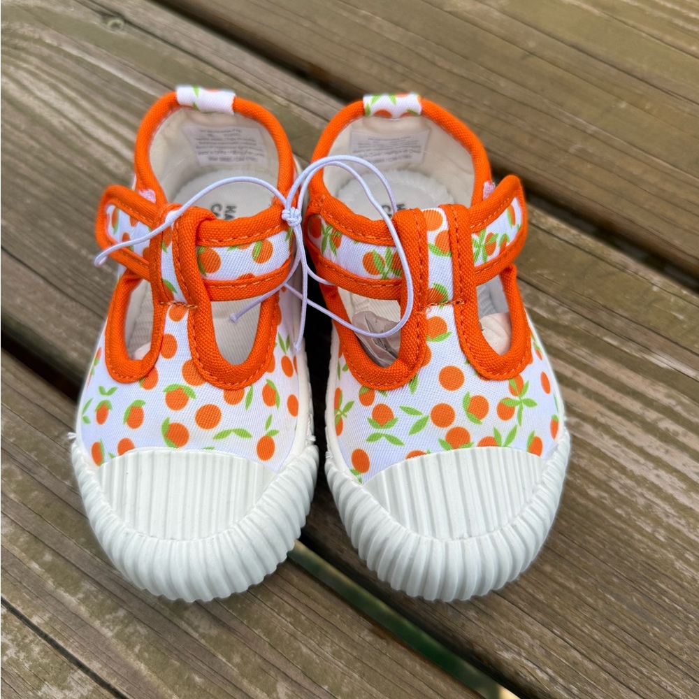 Harper Canyon Kids Shoes Orange and White size 5
